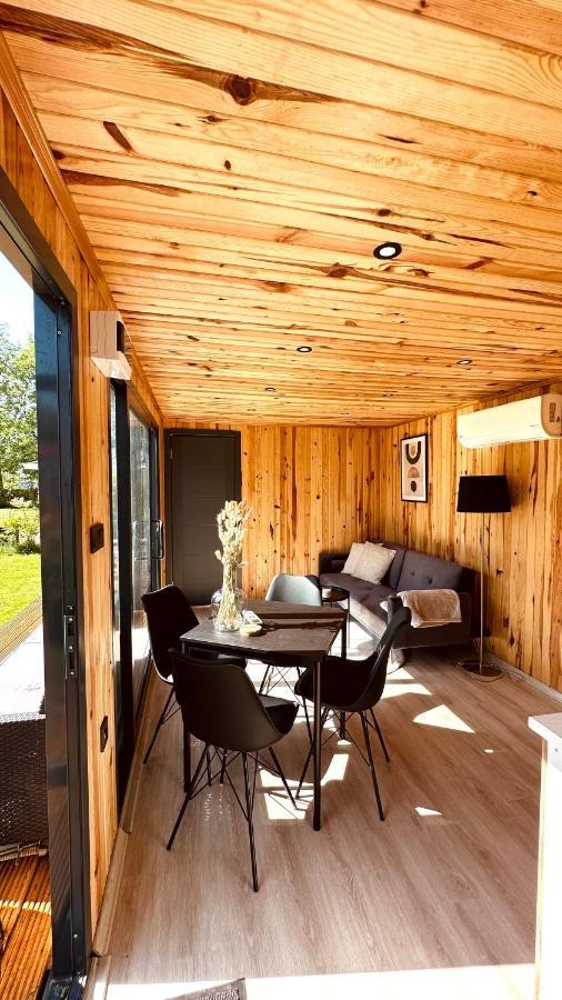 Luxe Tiny House Bij Het Leekstermeer Matsloot Extérieur photo