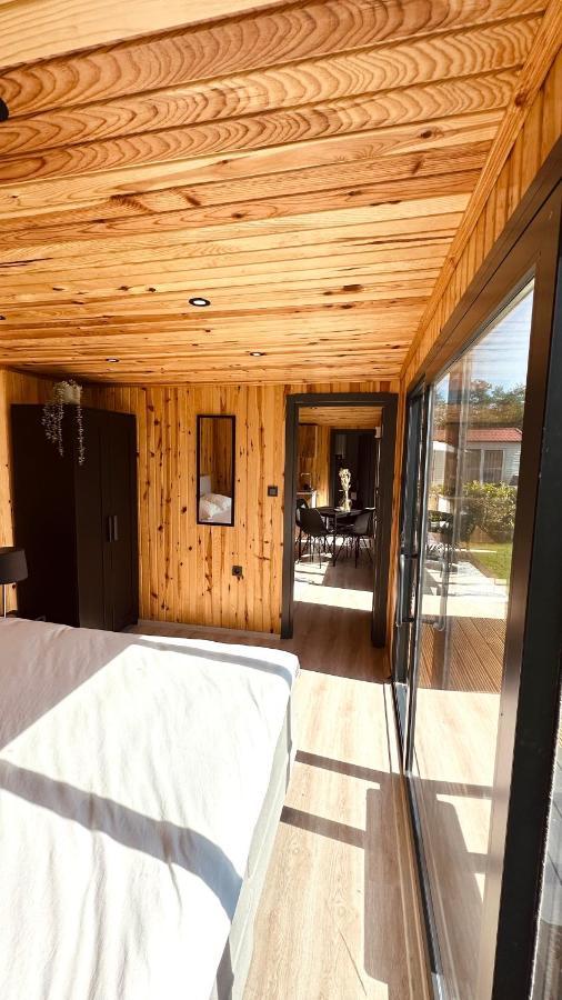 Luxe Tiny House Bij Het Leekstermeer Matsloot Extérieur photo